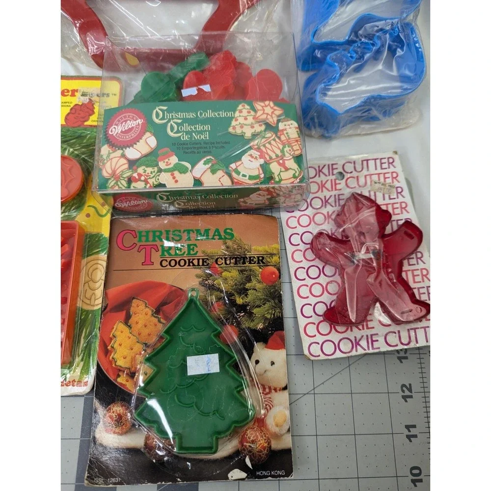 Christmas Cookie Cutters Plastic Metal Lot Love Molds